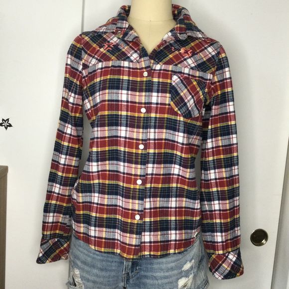 Roxy Tops - Roxy button down shirt